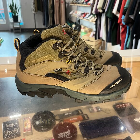 Size 11 • Garmont Flash 3 XCR Hiking Boots - Picture 1 of 7